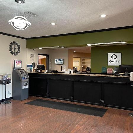 Quality Inn Frontier At Us Hwy 30 Clinton Екстер'єр фото
