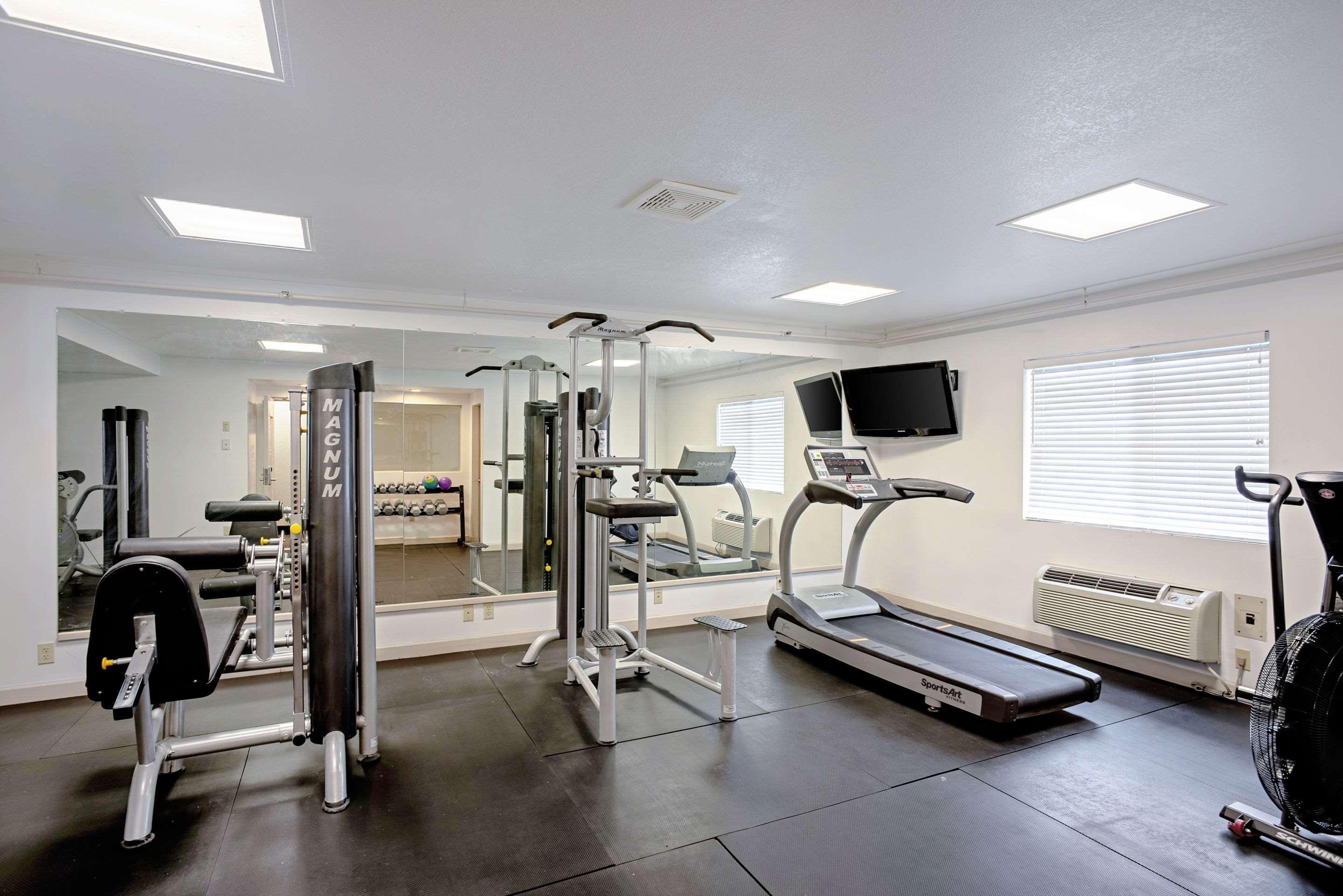 Quality Inn Frontier At Us Hwy 30 Clinton Екстер'єр фото
