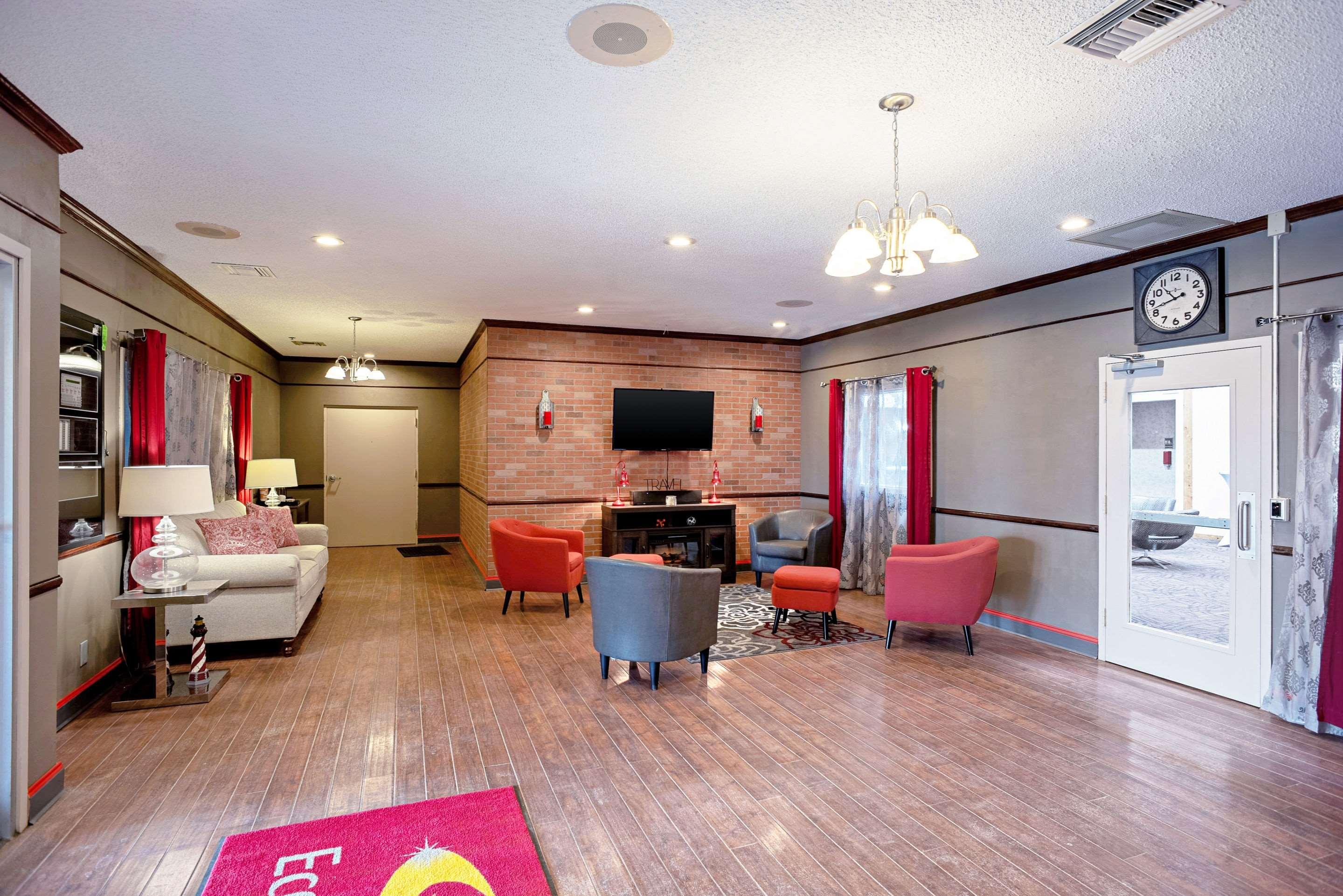 Quality Inn Frontier At Us Hwy 30 Clinton Екстер'єр фото