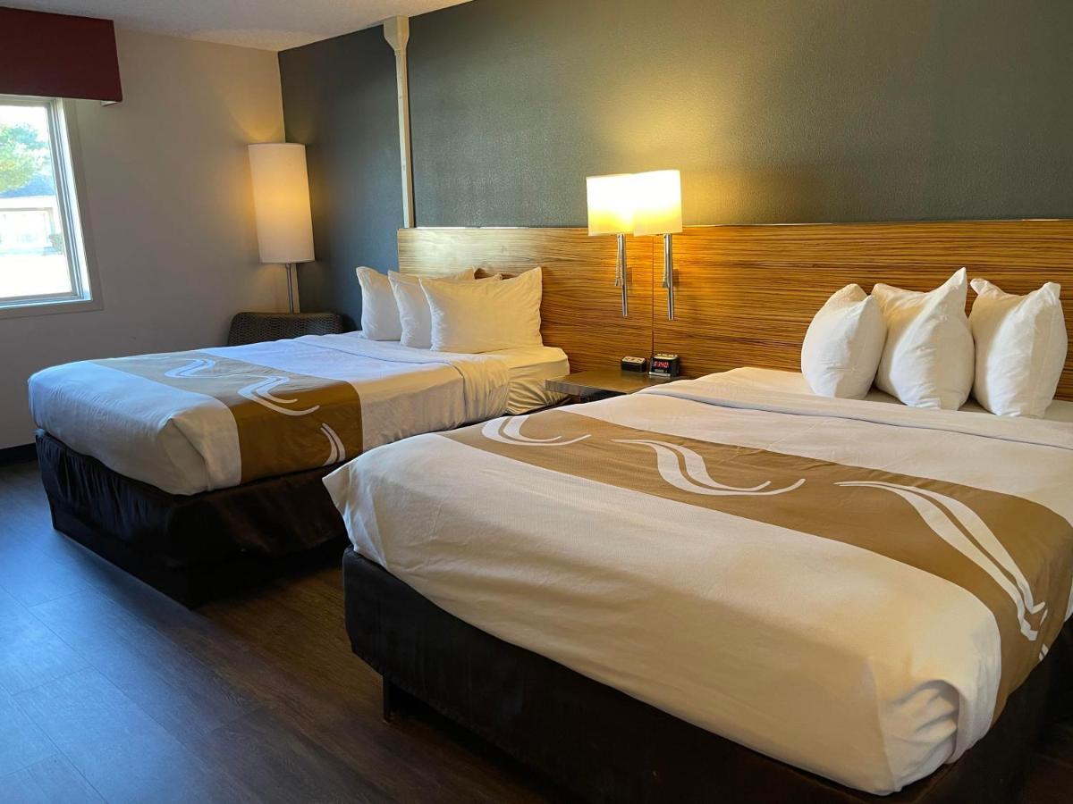 Quality Inn Frontier At Us Hwy 30 Clinton Екстер'єр фото