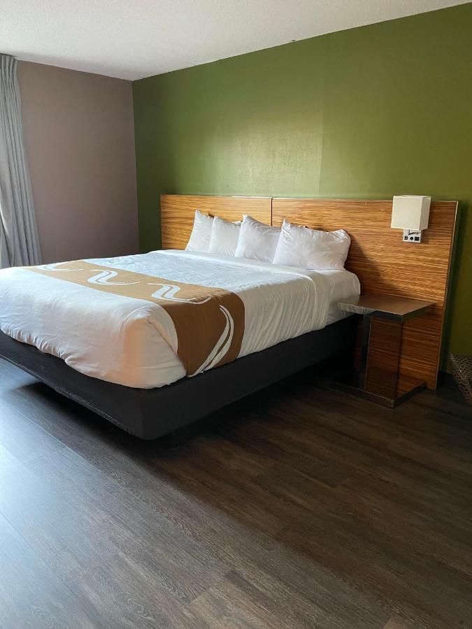 Quality Inn Frontier At Us Hwy 30 Clinton Екстер'єр фото