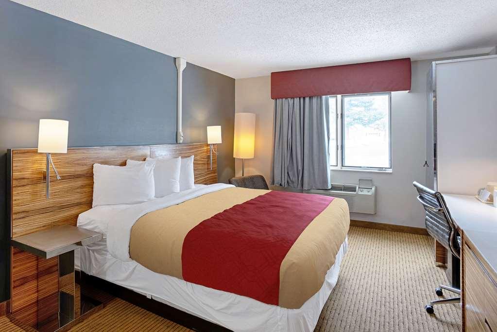 Quality Inn Frontier At Us Hwy 30 Clinton Номер фото