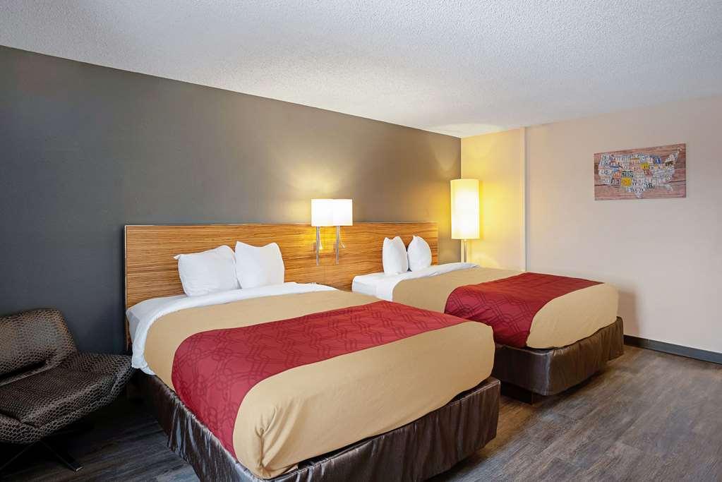 Quality Inn Frontier At Us Hwy 30 Clinton Номер фото