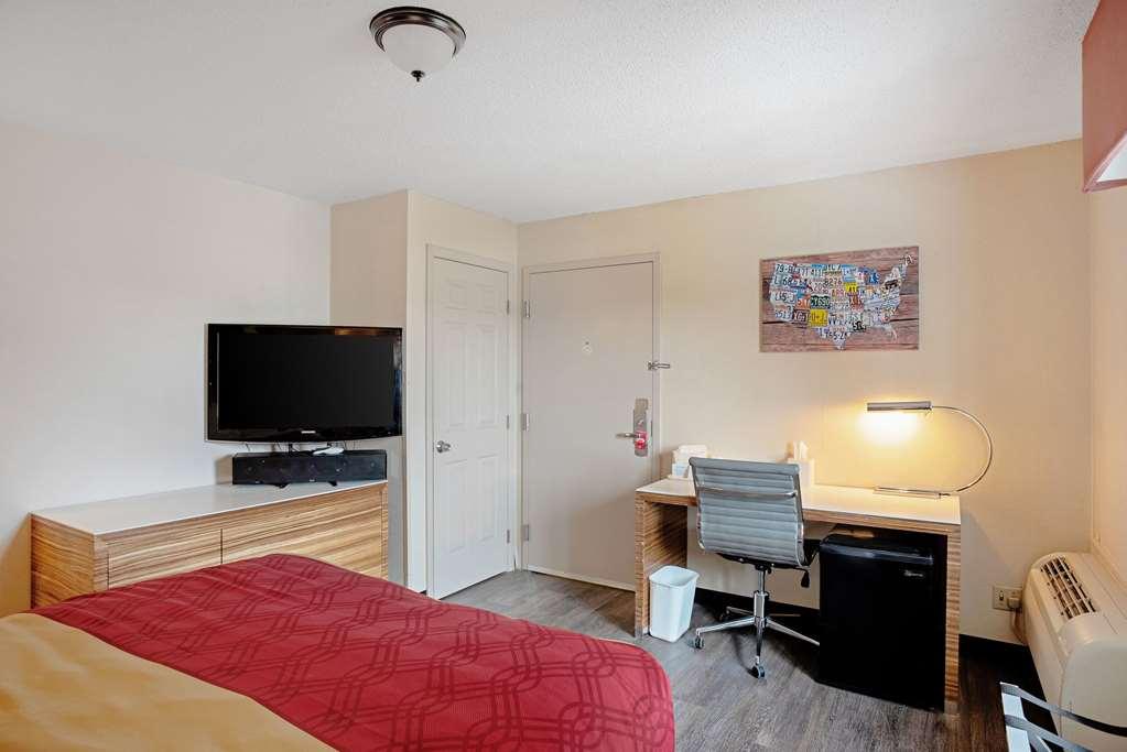 Quality Inn Frontier At Us Hwy 30 Clinton Номер фото